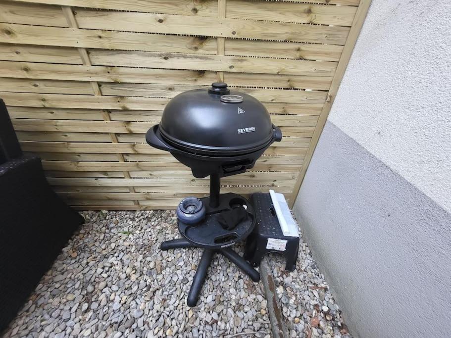 Exklusive Gartenwohnung Wina Bagian luar foto