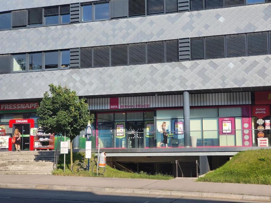 Exklusive Gartenwohnung Wina Bagian luar foto
