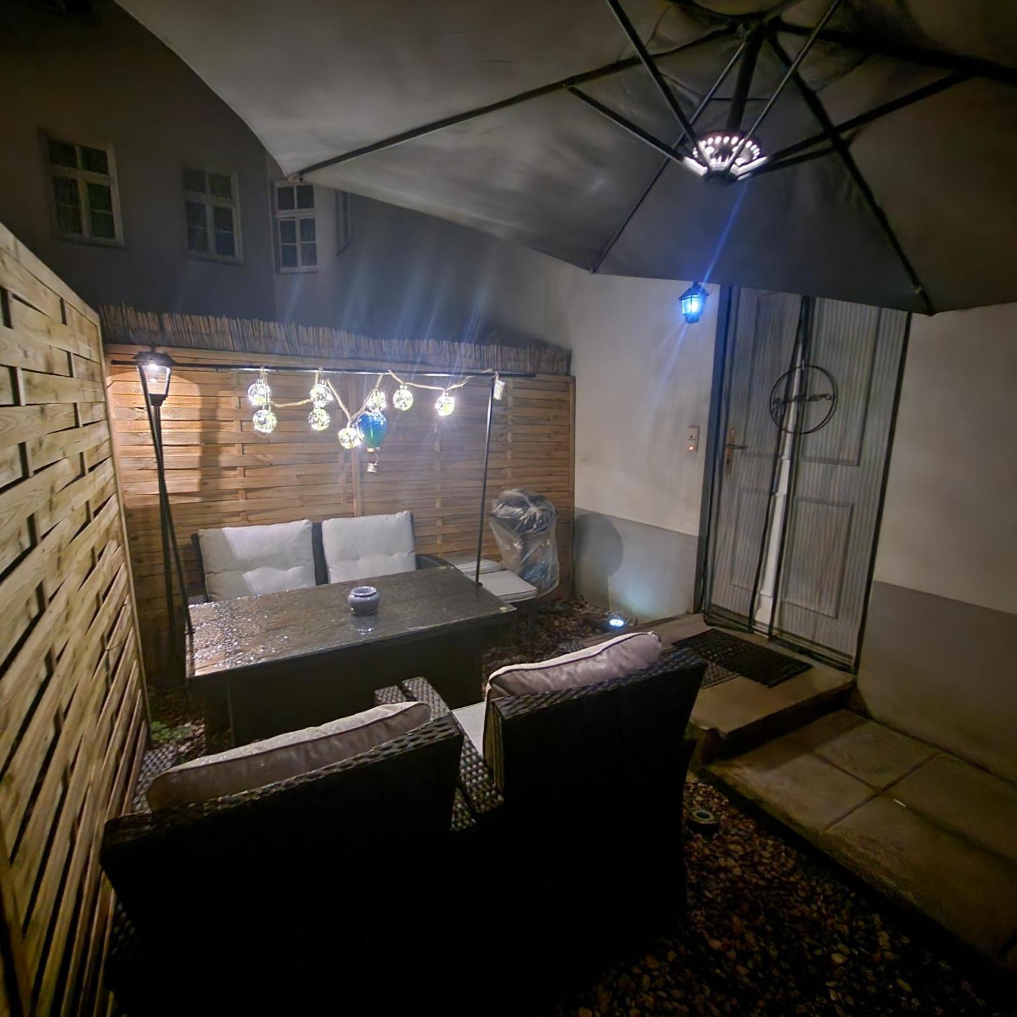 Exklusive Gartenwohnung Wina Bagian luar foto