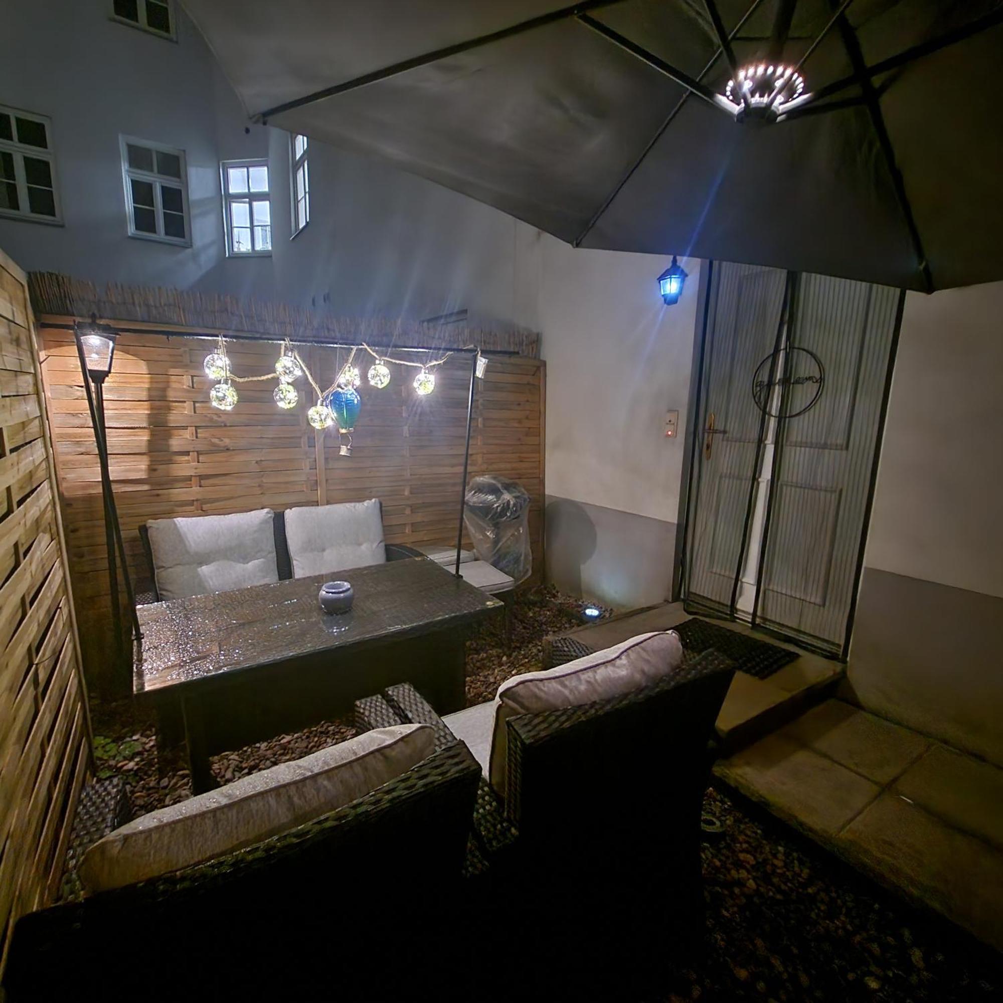 Exklusive Gartenwohnung Wina Bagian luar foto